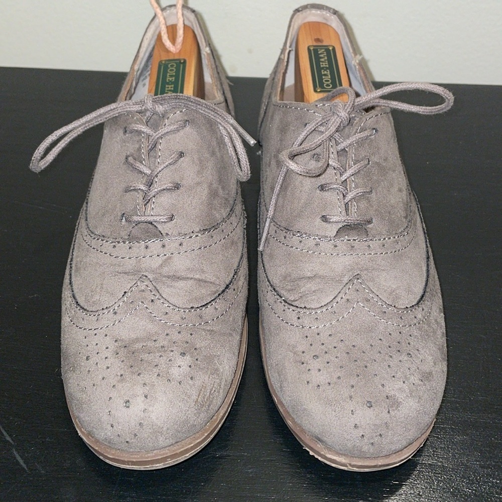 White‎ Mountain Shoes Womens 7 M Wing Tip Oxford Casual Gray Faux Suede Lace Up